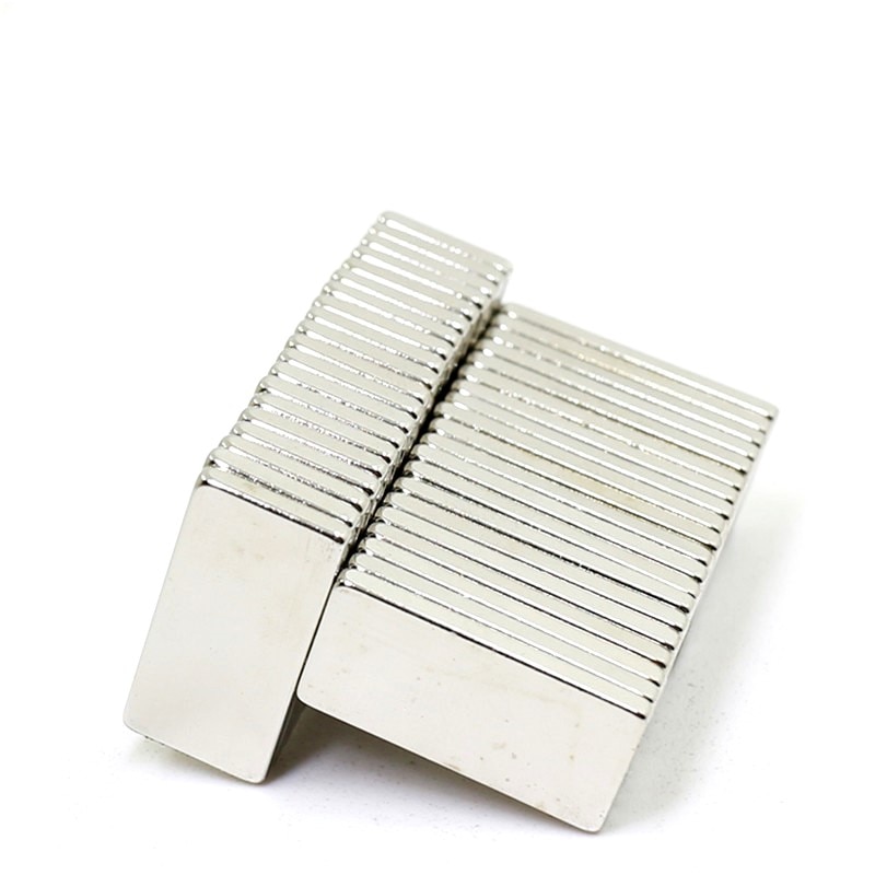 10/100/500 magnetic strip magnet 20x6x2 mm NdFeB magnet 20mm neodymium magnet 20mmx6mmx2mm Rectangular magnet Magnetic standard