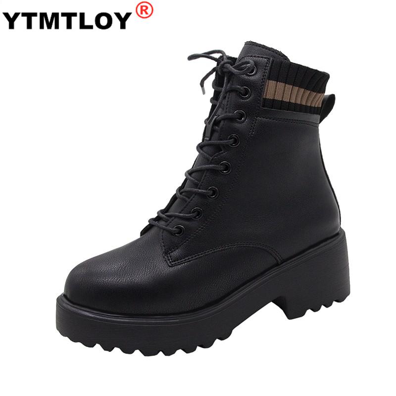 Novo preto branco chelsea botas femininas de couro de fundo grosso botas femininas plataforma dedo do pé redondo quente motocicleta ankle boots para mulher