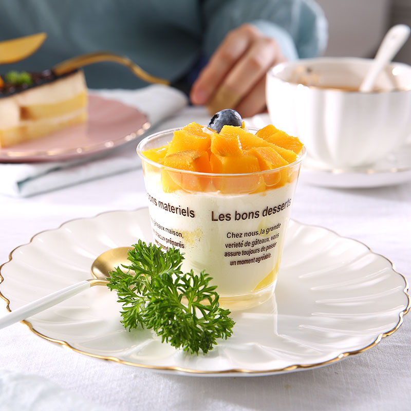 Breve plato de encaje de porcelana de cerámica para el hogar patrón de corona vajilla Hotel Spaghetti Omelette plato de pastelería grande platillo