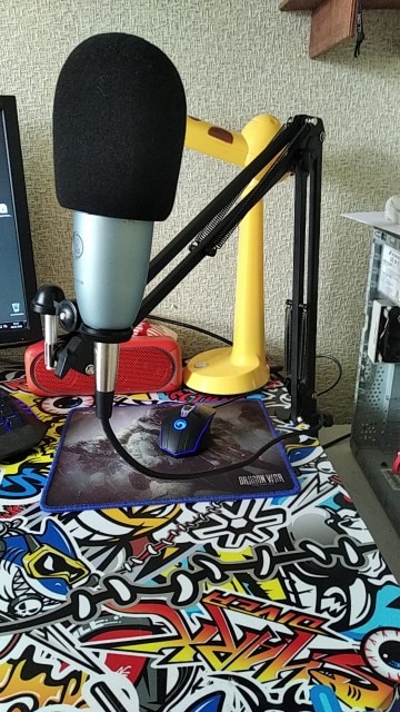 Pro Desktop Microphone Holder Suspension Scissor Arm Microphone Stand Table Mounting Clamp for Samson Blue Yeti Snowball