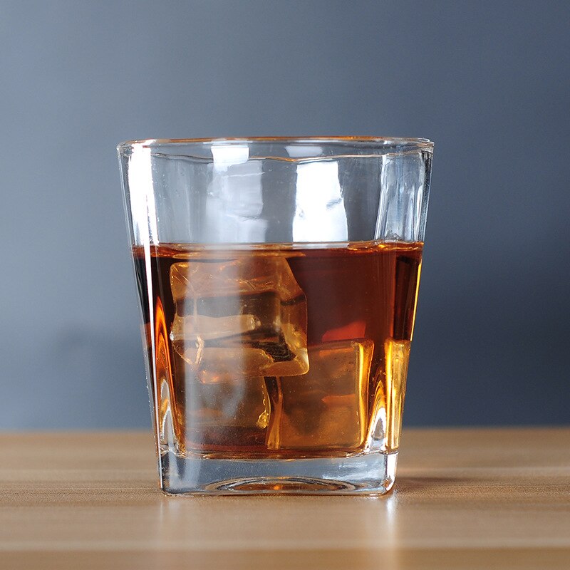 Moderne og enkel ktv bar speciel udenlandsk vinglas ølglas whiskyglas vandglas drikkeglas: -en