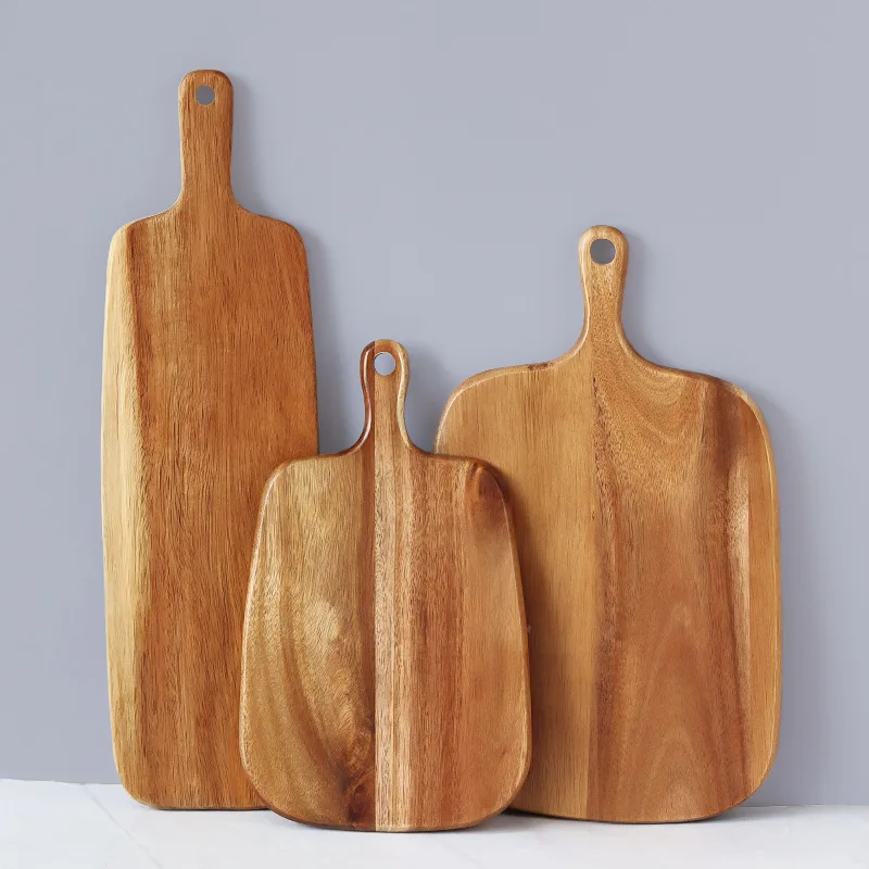 Premium Kitchen Beech Chopping Board: Versatile Wood Block for Pizza, Bread, Fruit, Sushi - a Hanging & Culinary Tool