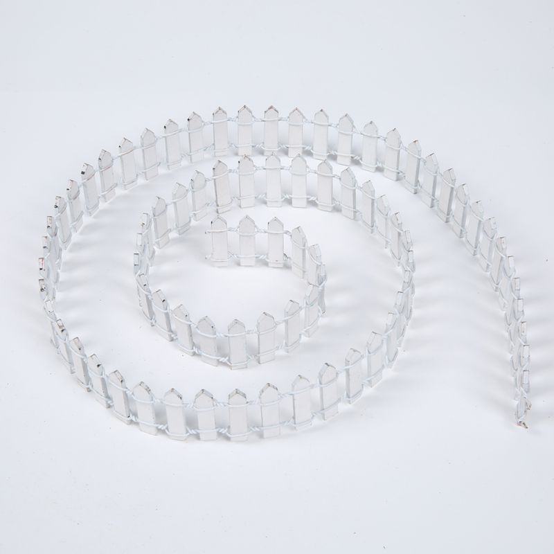 Wooden Mini Small Fence Barrier Craft Fence DIY Garden Kit Landscape Plant Flower Potted Decor Accessories: White