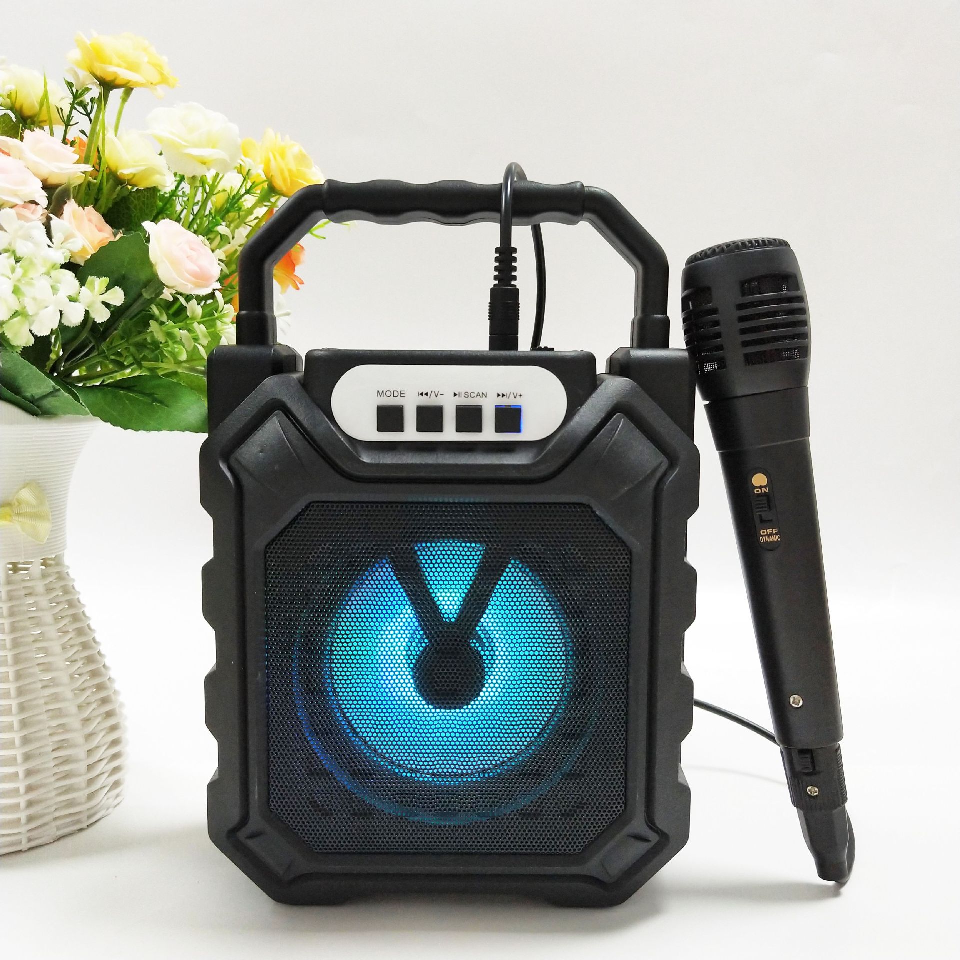 Micro Haut-Parleur Épaule UAYESOK 2 Broches + Prise 3.5mm – Compatible Baofeng UV-5R, Retevis, Kenwood Talkie-Walkie