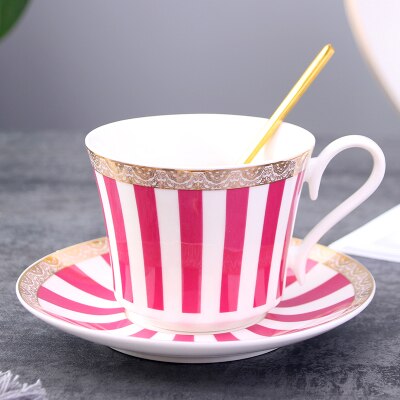 Concise Stripe Bone China Coffee Cup Saucer With Gold Spoon Ceramic Paris Tea Cup 225ml Porcelain Teacup Cafe Drinkware: Red stripes teacup