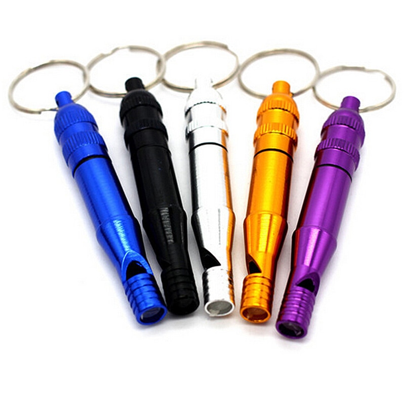1pc tragbare pfeifen aus aluminiumlegierung, wasserdicht, für outdoor-aktivitäten wie wandern und camping, schlüsselanhänger, farbe zufällig