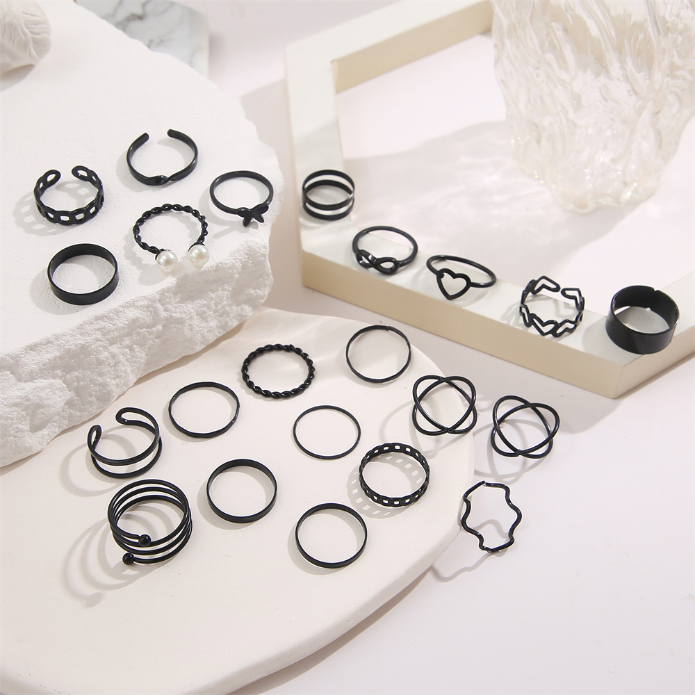 22 Teile/satz Gothic Schwarz Farbe Aushöhlen Finger Ringe für Frauen Mädchen Geometrische Gothic Liebe Herz Spirale Knöchel Ring einstellen schmuck