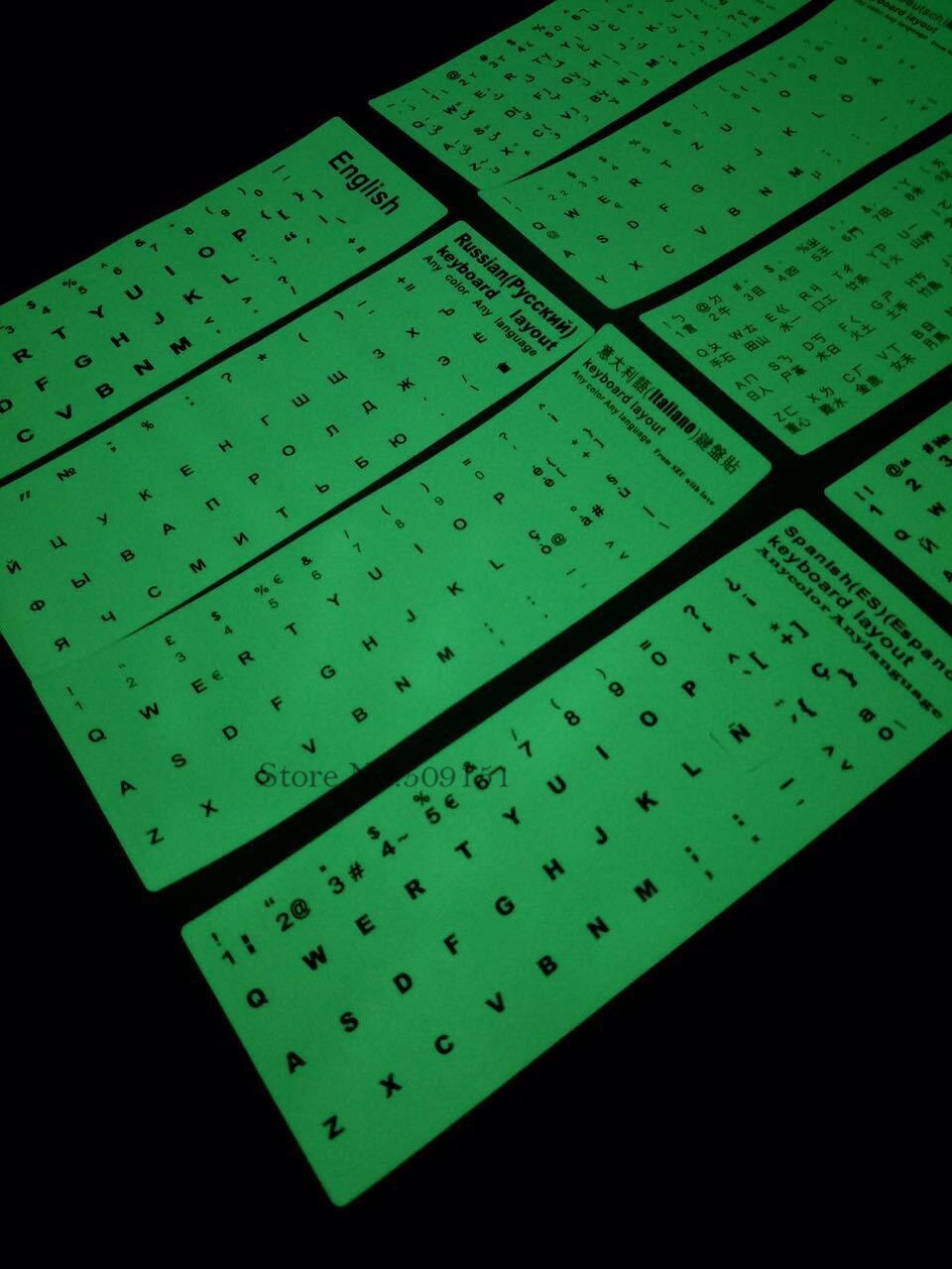 Selvlysende tastaturklistermærker engelsk russisk hebraisk japansk italiensk thai glowing lumious 11 12 13 14 15 17 tommer stationær bærbar computer