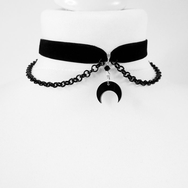 Black Crescent Moon Choker Necklace Gothic Grunge Black Velvet Jewelry Gorgeous Women Pendant Gothic Statement Goth: Black Gun Plated