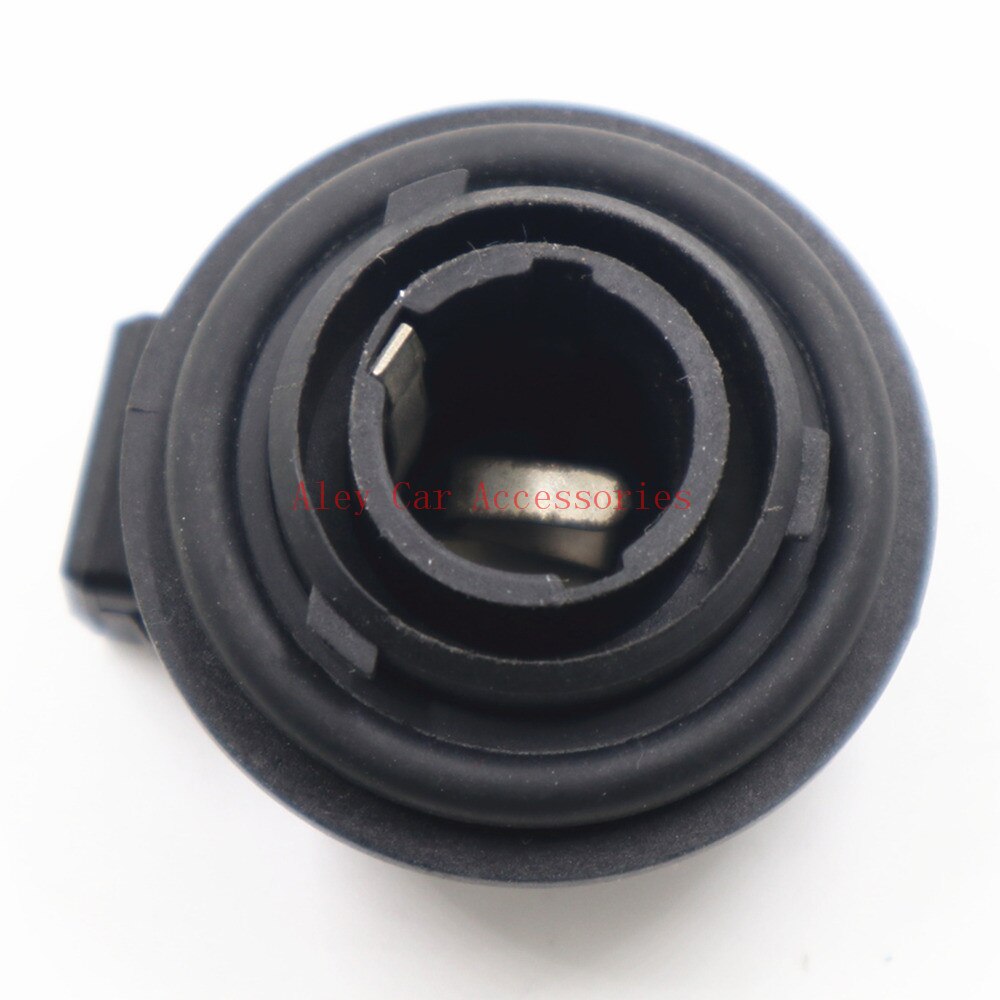60953750 36118-83E00 36118 83E00 3611883E00 Light Bulb Holder OEM