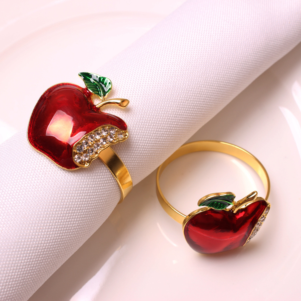 6 stück/einstellen weihnachtstischdekoration für Hotels und Gaststätten Ich bin westlichen stil: serviettenringe mit fruchtmotiv und tropfenmuster.