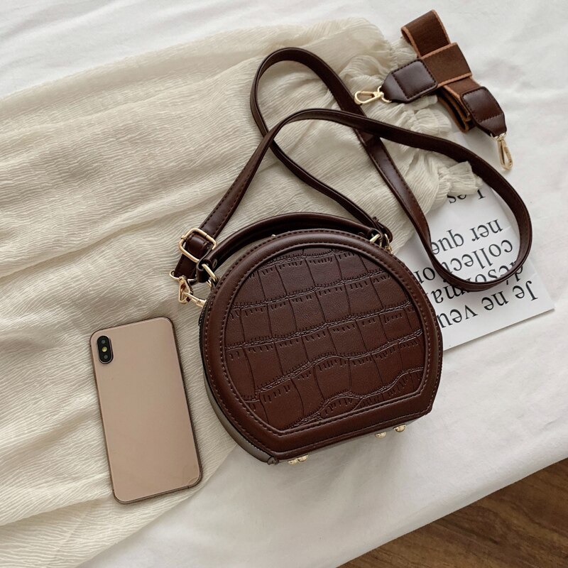 Crossbody laukku naisten musta olkalaukku naisten käsilaukku yksinkertainen nainen päivittäinen laukku vedenpitävä