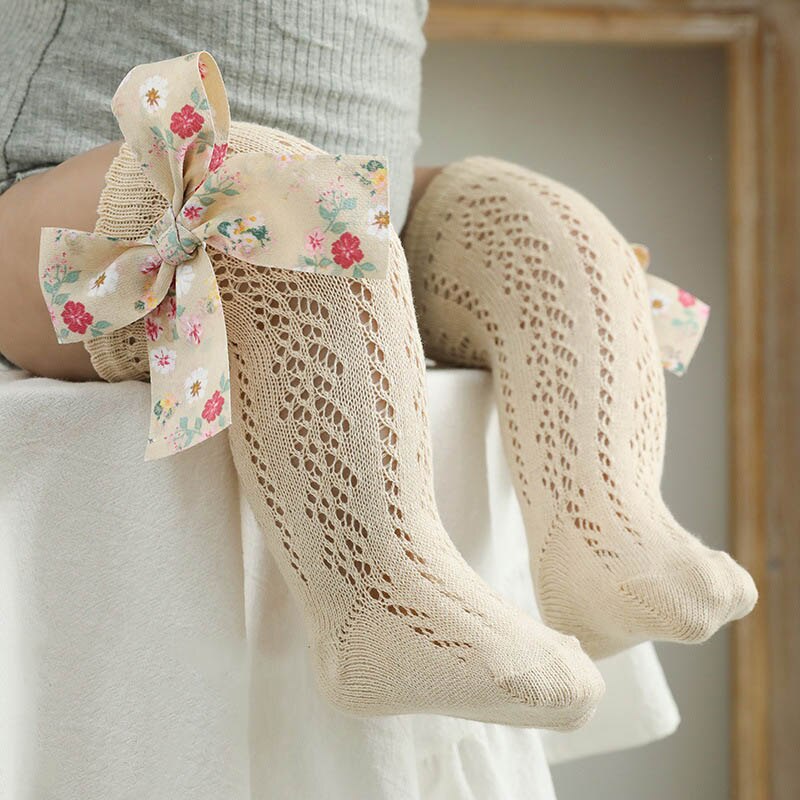 Nette Blume BöGen Baby Socken Sommer Gittergewebe Baby Jungen Mädchen Knie Hohe Socken freundlicher freundlicher Lange Socken