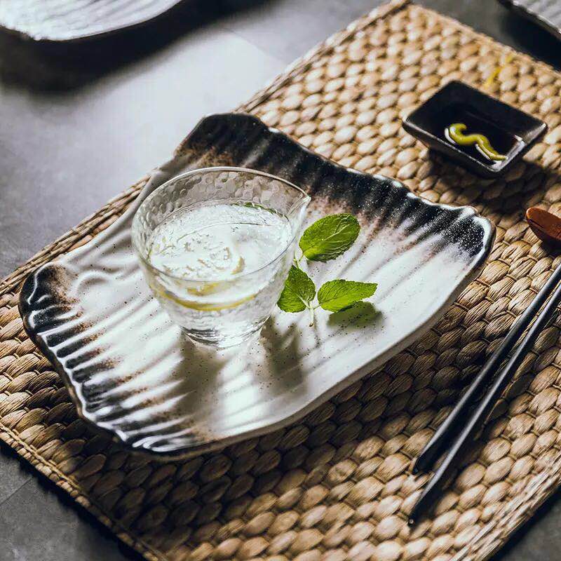 Retro Ceramic 10-Inch Plate Irregular Shape Dessert Plate Sushi Noodle Western Food Snack Plate Cake Plate Decoration Tableware