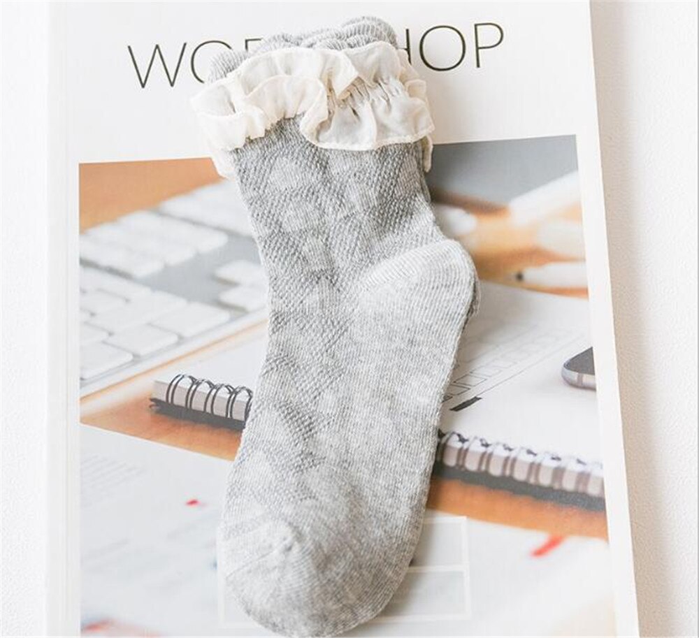 Lolita jeune fille japonaise belle femme chaussettes courtes multiples couleurs coton Socks B425: gray