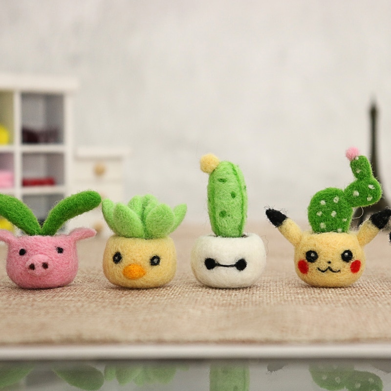 Non-Finished Women Felt Craft Kit Lovely Animal Cactus Plant Wool Needle Felt Material Decoration For Birthday Friend DIY