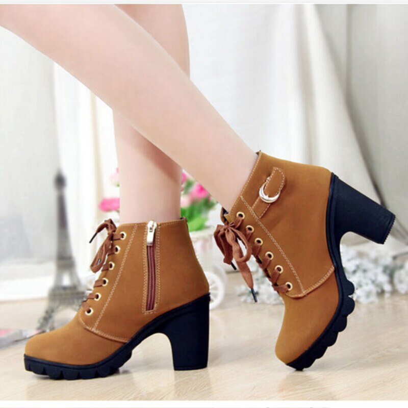 GAOKE Plus Size Enkellaars Vrouwen Platform Hoge Hakken vrouwen Laarzen Gesp Schoenen Dikke Hak Korte Laars Dames