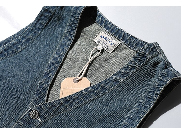 Retro Denim Vest Men Sleeveless Cargo Jacket Harajuku Style Tooling Jean Jacket Cowboy Wasitcoat Men'S Clothing