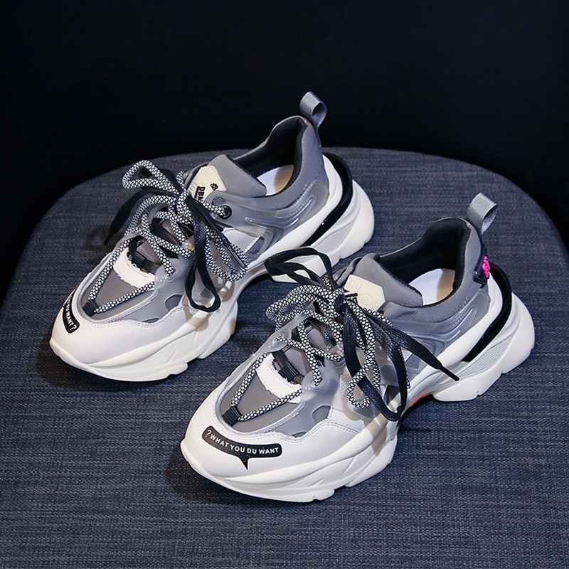 Ins sneakers kvinner trendy chunky dad sko lisser platåsko farge matchende cross-bundne joggesko tenis chaussures 35-43