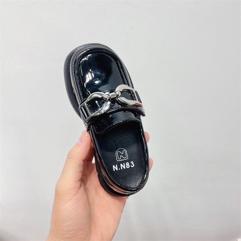 Mocasines de cuero y Metal para niños y niñas, zapatos planos de estilo británico, fondo suave, color negro, Primavera, 04