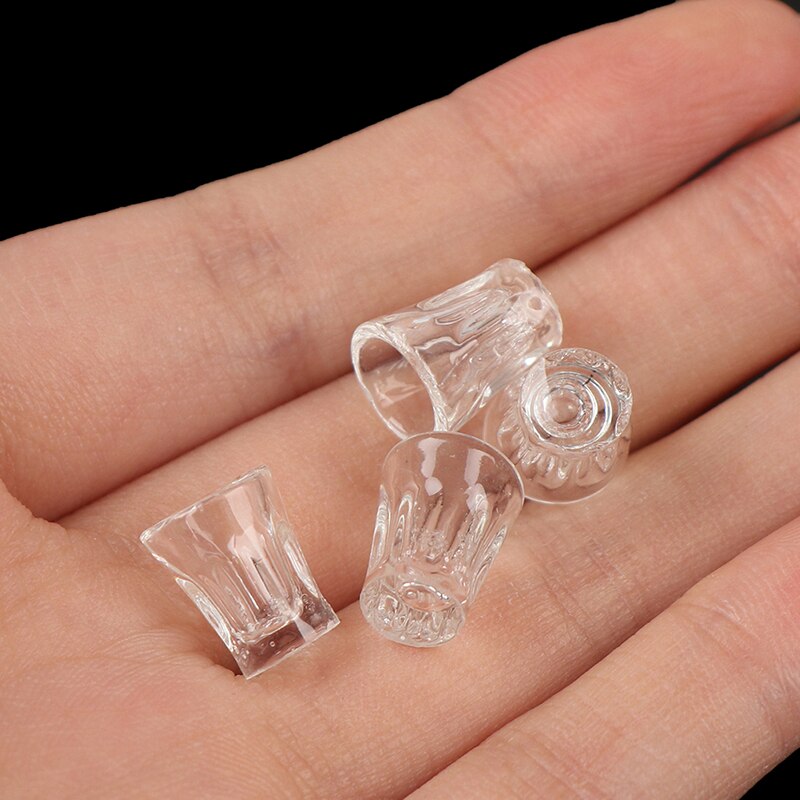 4 pcs Mini Resin Transparent Cup Simulation Kitchen Furniture Model Toys for Doll house Miniature Accessoriesm Decor