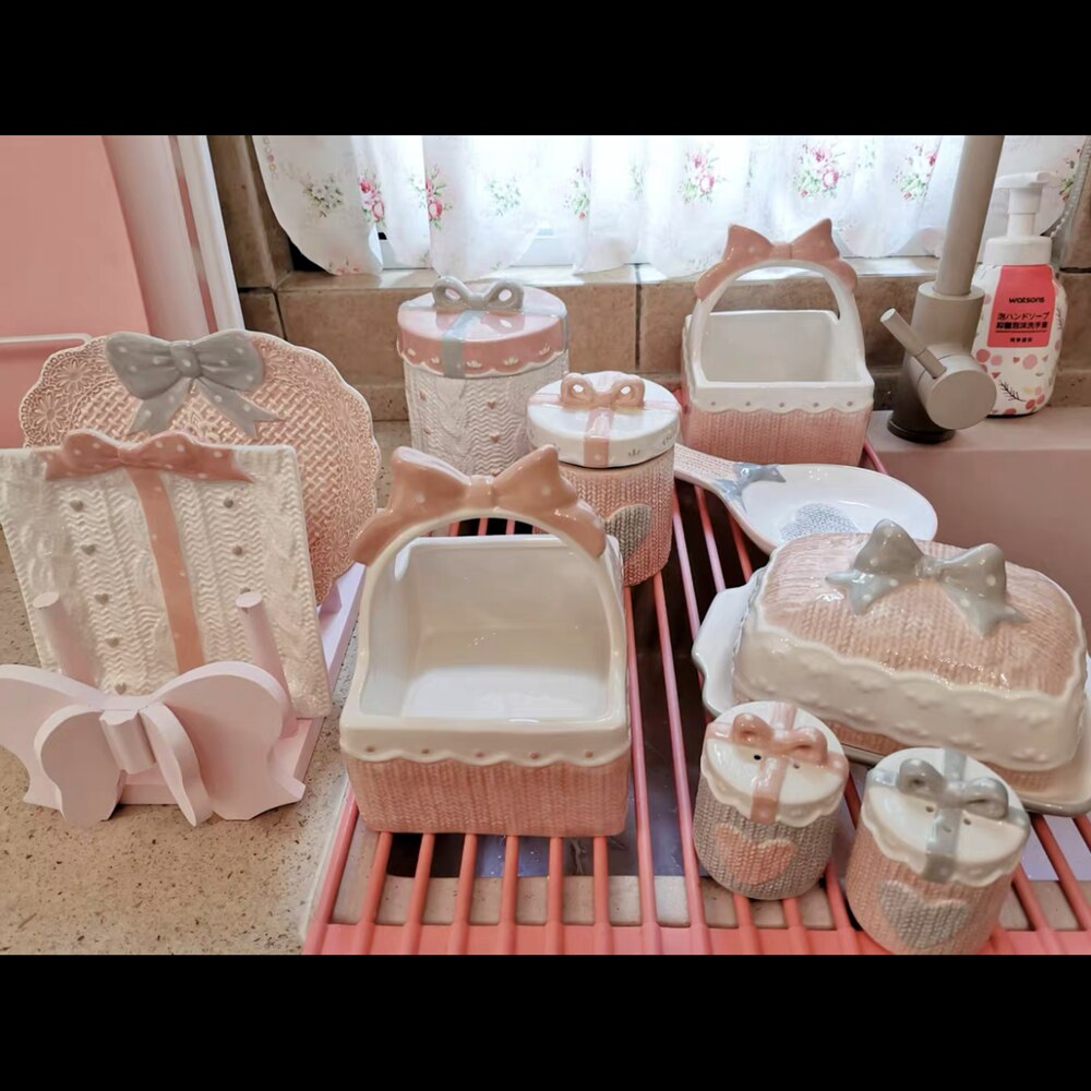 Cute Pink Mug Ceramic heart-shaped Coffee Cup with Lid Home Couple Milk Breakfast Cup Water Cup