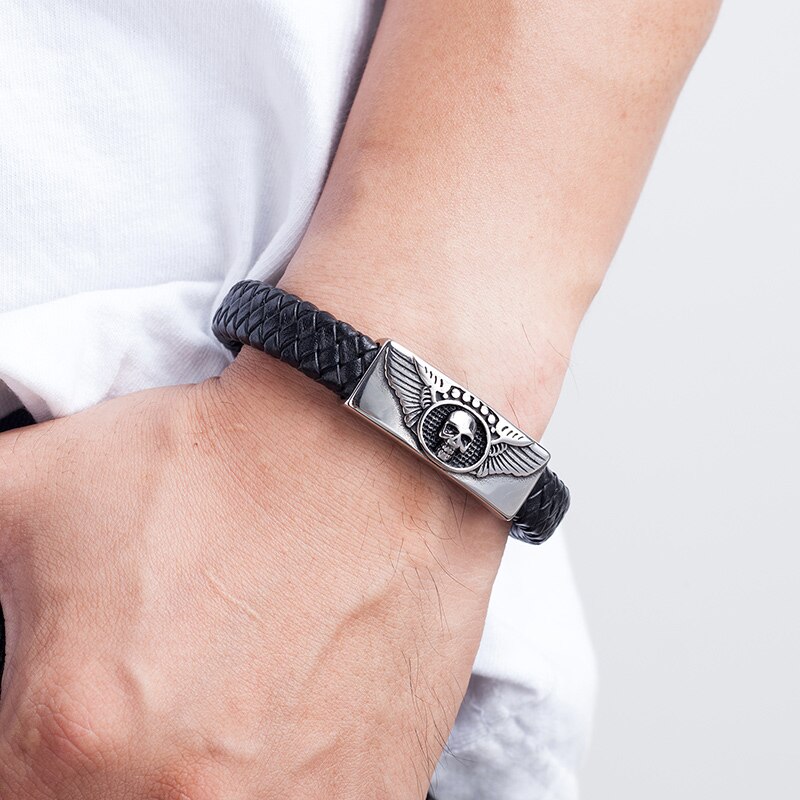 Punk bracciale Rock Skull Bangles fibbia magnetica uomo accessori in pelle corda braccialetti con ciondoli commercio all&#39;ingrosso di gioielli in acciaio inossidabile