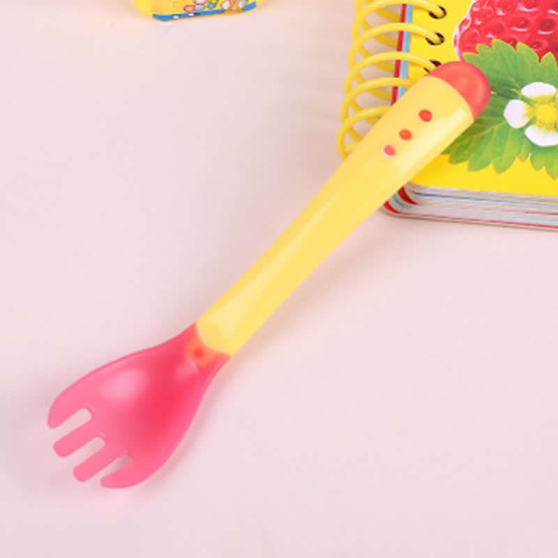 Handy Heat Sensing Thermal Spoon Baby Kids Weaning Silicone Head Tableware Baby Soft Head Safety Temperature Spoon