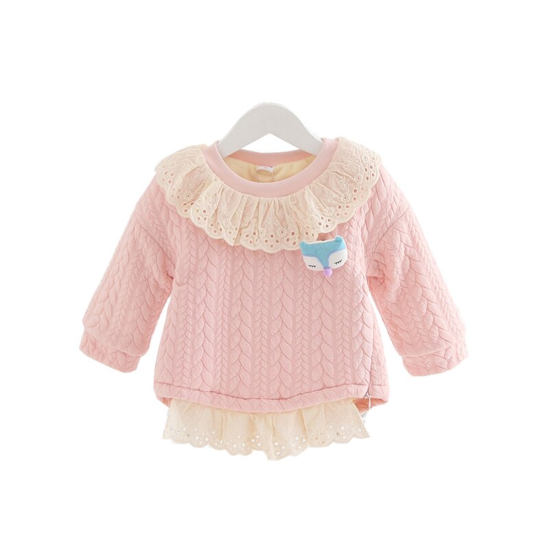 girl&#39;s cotton-padded baby&#39;s warm winter coat.