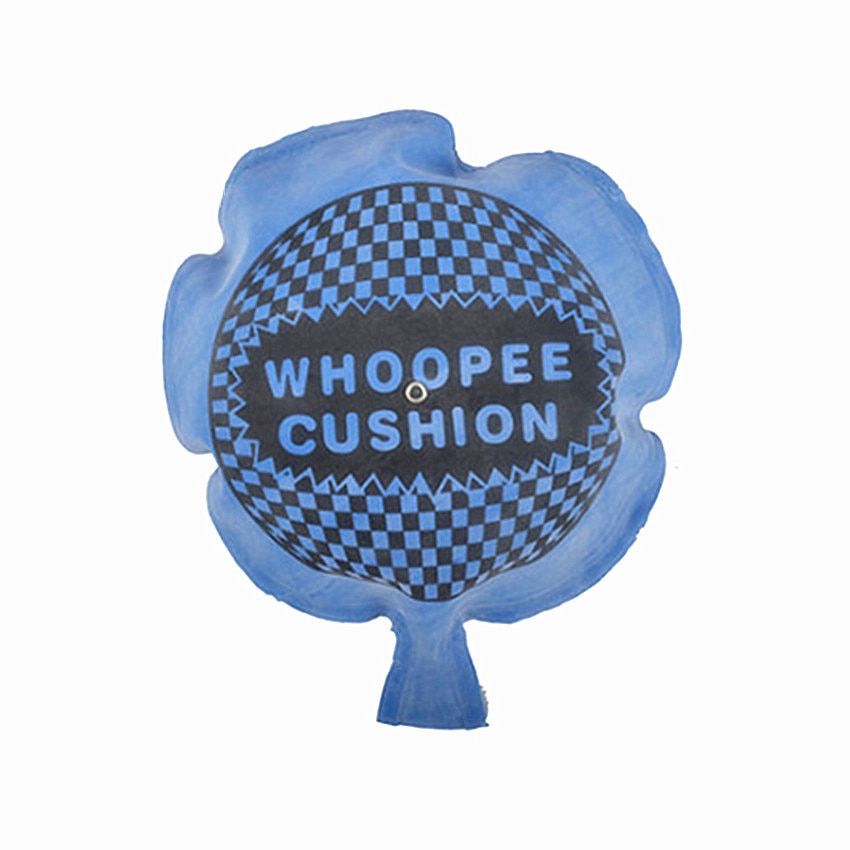 1Pc Willekeurige Kleur Grappige Whoopee Cushion Trick Fun Scheet Pad Kussen Jokes Knevels Pranks Maker Hallowmas Goederen April Fools speelgoed