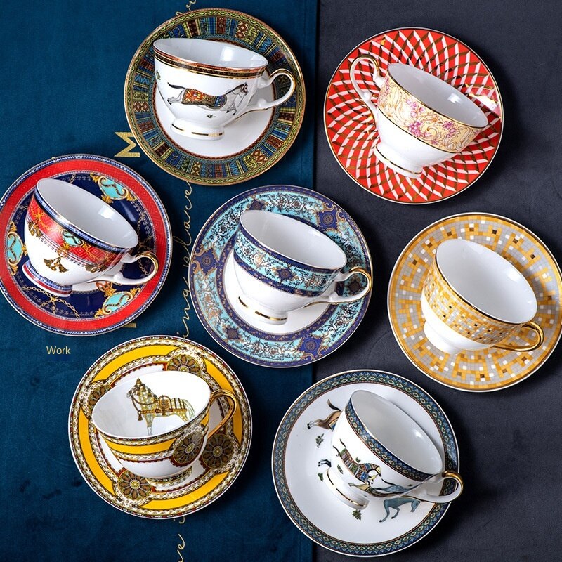 Tasses à café en os Royal en porcelaine, ensemble de tasses et cuillères créatives en céramique, de luxe européen, décor de cuisine