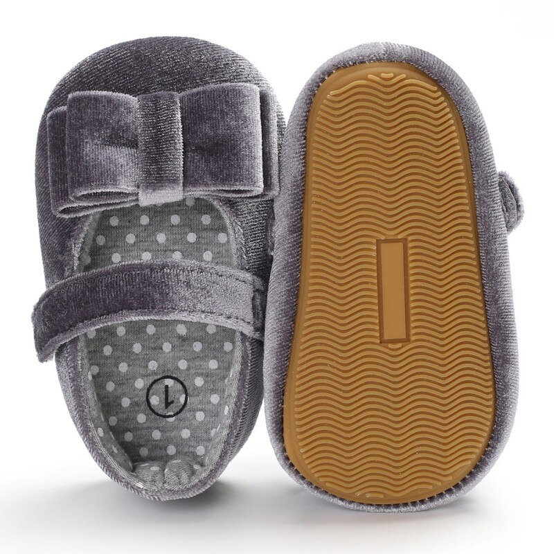 Nuovo Del Bambino Della Ragazza Scarpe Fiocco di Velluto Principessa Scarpe Per Bambini Scarpe Primipassi Neonato Mocassini Per Le Ragazze