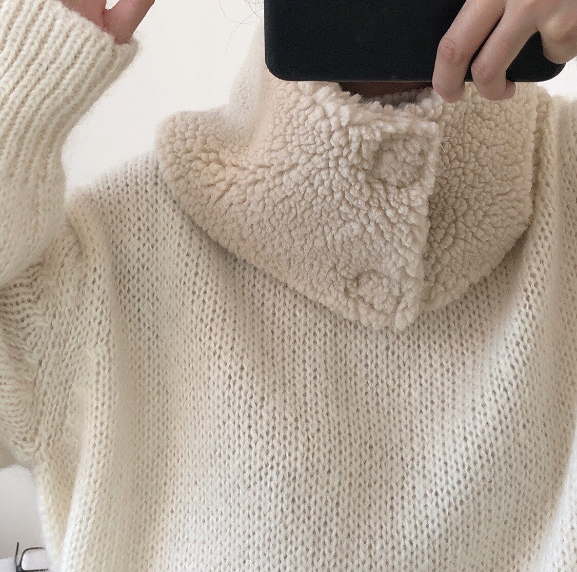 Winter woman warm eco wool scarf: Beige