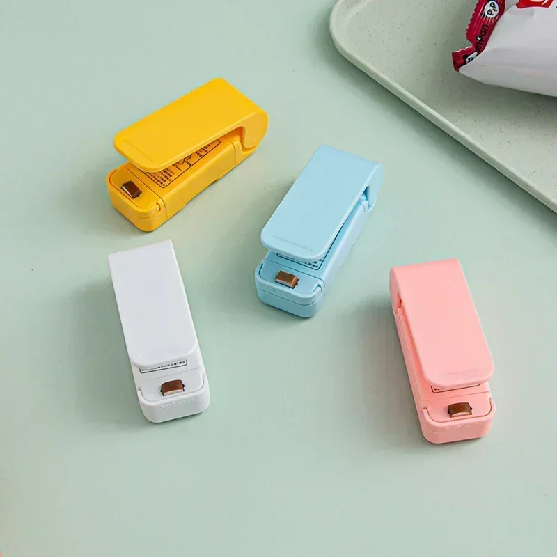 Tragbare Mini-Wärmebeutel-Versiegelungsmaschine, magnetischer Paketversiegelungsbeutel zur Aufbewahrung von Kunststoff für Lebensmittel, Snacks, Gemüse, Küchenhelfer