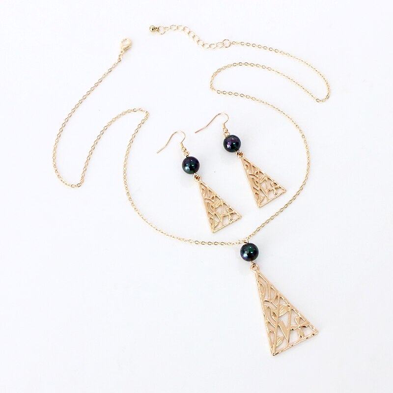 Dites bonjour polynésien hawaïen Samoa Marshall perle de verre Mauna Kea Tribal creux Triangle collier boucles d'oreilles ensemble de bijoux