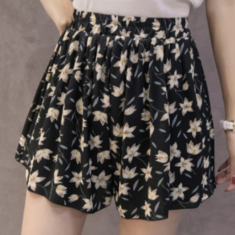 Floral Print Shorts Women Summer Elastic Waist Loose Sport Shorts Lady Chiffon Shorts Soft Wear Short Femme