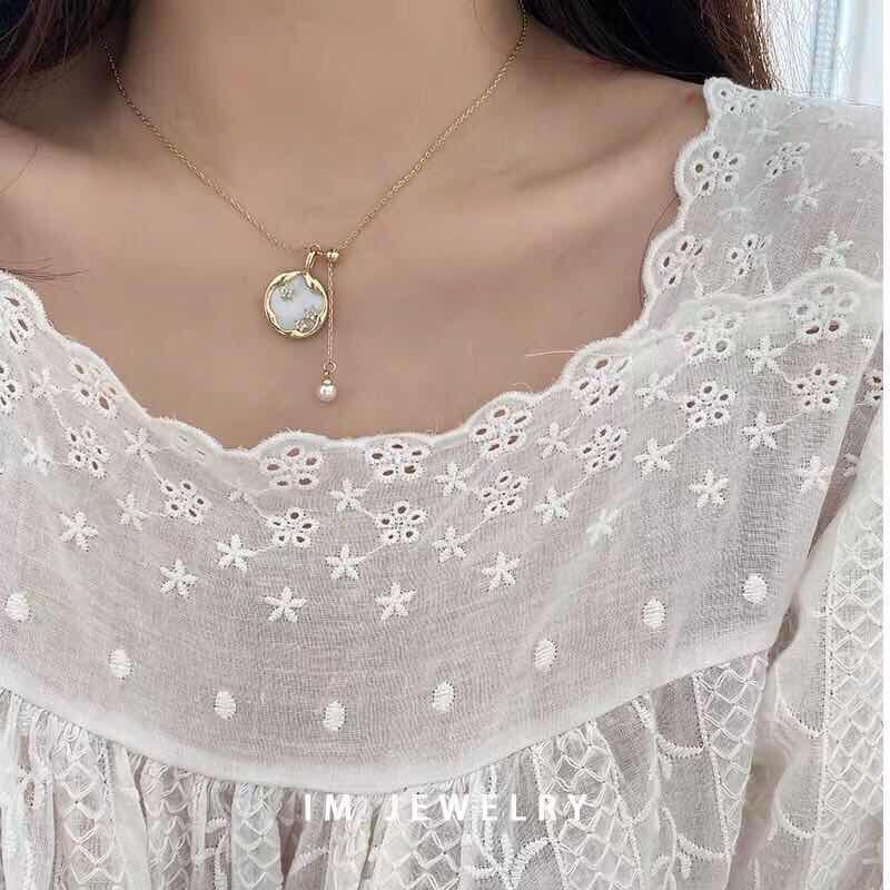Star Rhinestone Round Pendants Necklaces for Women Clavicle Chain Lady Feminino Collar Necklace Peal Choker Jewelry