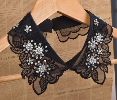 Chemise et faux col pour femmes | , fait à la main, faux col, accessoires de décoration en dentelle avec strass, collier cravate: A15