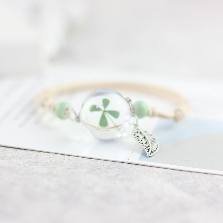 LKO Glass Bracelet Weave Lucky Flower Bracelets Handmade Dandelion Woven Dried Flowers Glass Beads Bracelet Women Jewelry: Clover