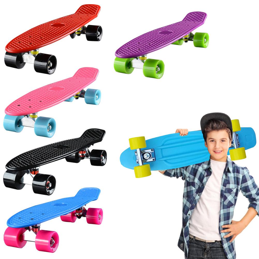 22 zoll Profi Skateboard mit 4 Räder Einfach zu Drehen Glatt zu Bewegen Skateboard für freundlicher Jugendliche Erwachsene