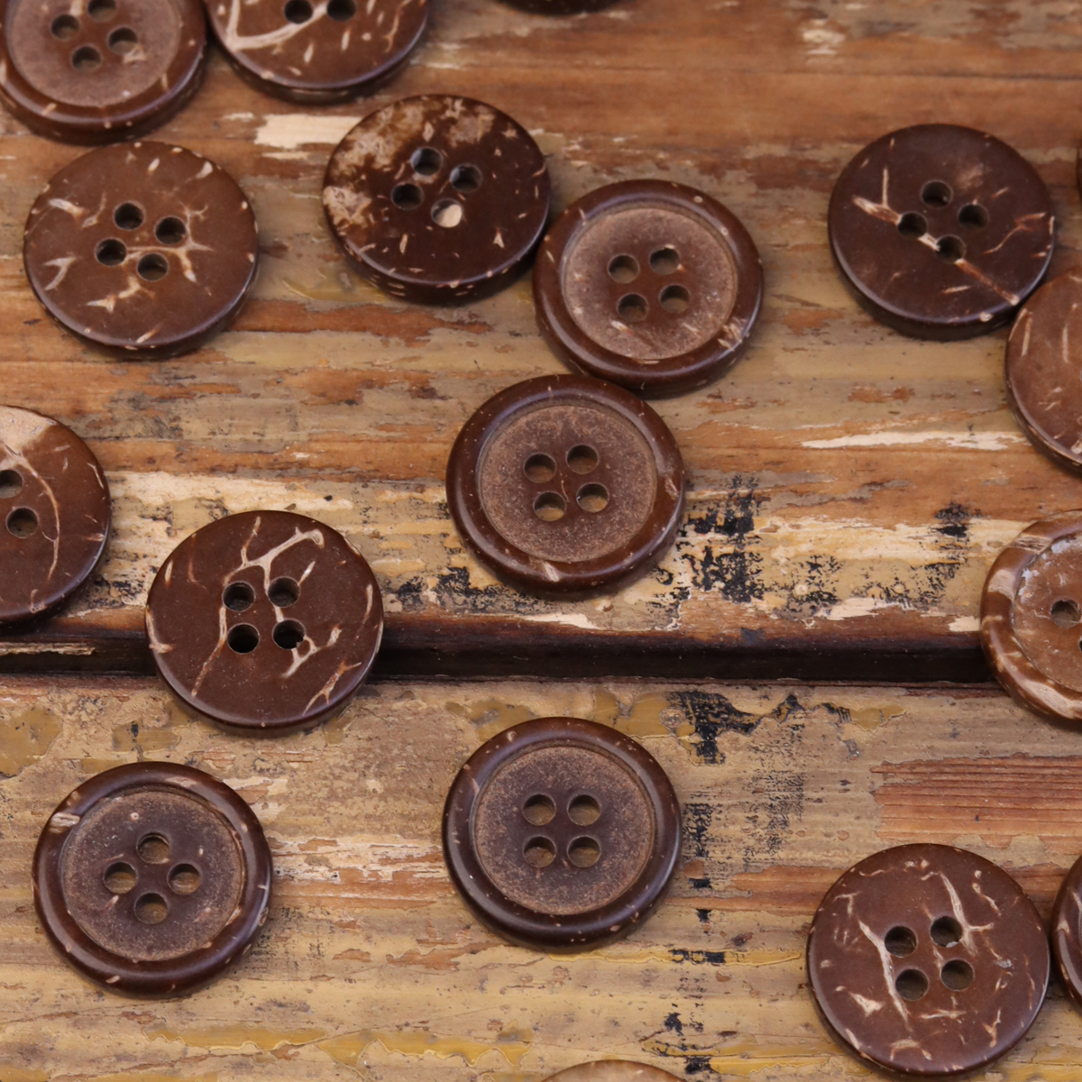 10pcs Classic 4 Hole Round Rim Coco Buttons AAA Grade Beautiful Texture For Mens Shirt POLO Sleeve Summer Women Dress DIY