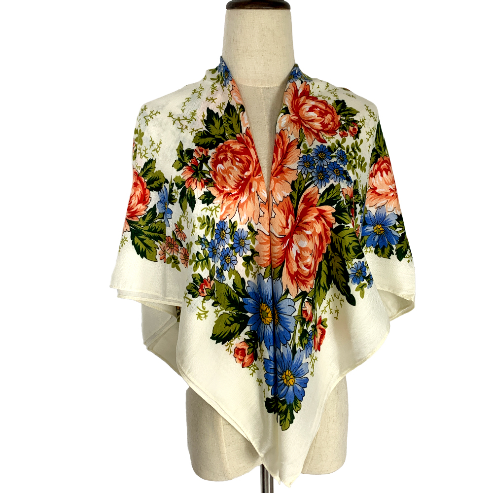 Foulard nazionale grande Bandana 2023 nuova viscosa stampa floreale scialli quadrati e impacchi per le donne sciarpa da viaggio Boho scialle russo