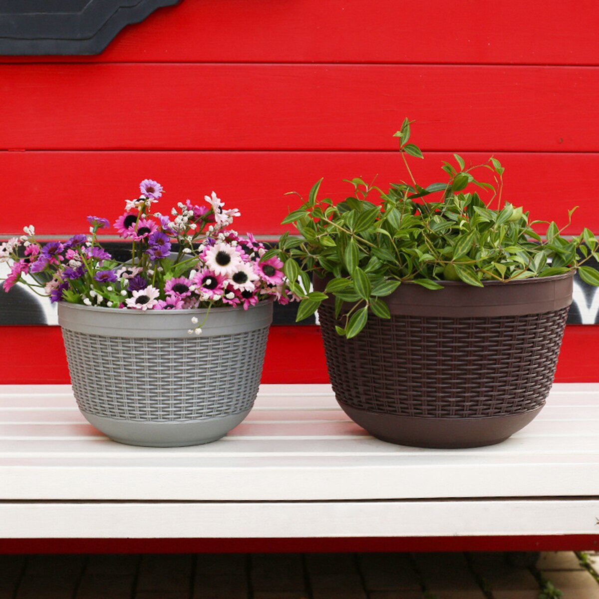Environment-friendly Wall-mounted Flower Pot Imitation Rattan Weaving Semi Circular Flowerpot for Balcony and Garden