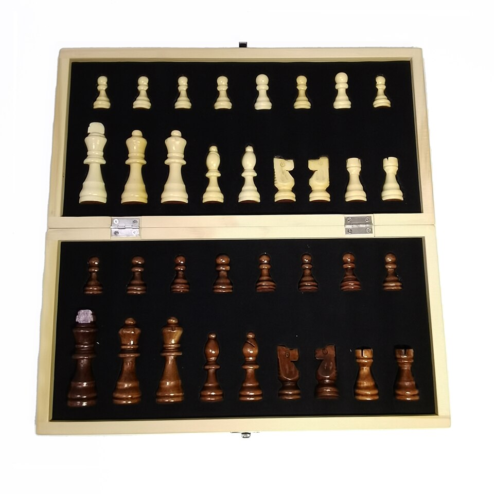High-end 4 Queens Magnetic Chess Game Wooden Chess Set Chess Pieces Foldable Wooden Chess Board Toy I157