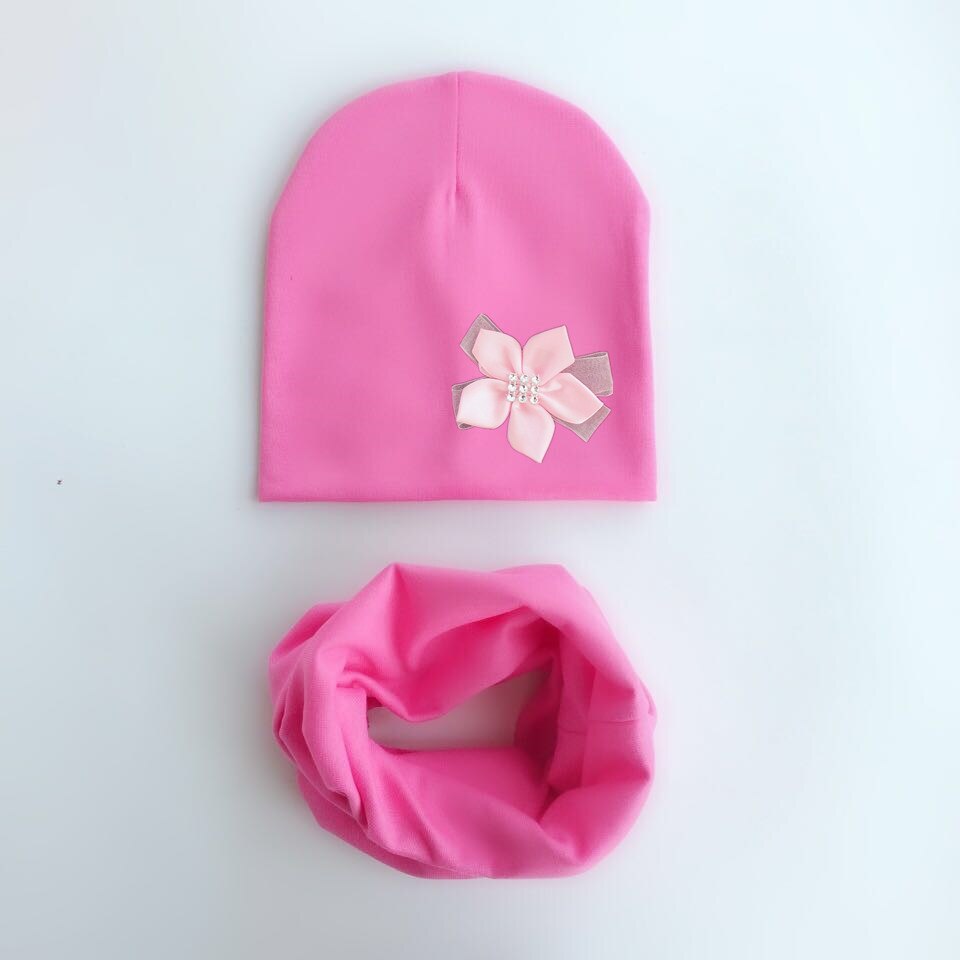 Flicka blomma mössa keps krage halsduk set fluga bomull blomma mössa för flickor fjärilsknut melamed huva 6 månader -3 år: Rosröd
