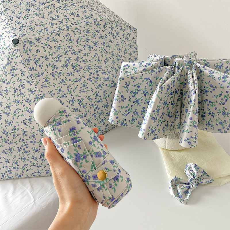 1-delige kleine blauwe bloemenparaplu, zachte stijl, zonbescherming, drievoudige automatische paraplu voor alle weersomstandigheden