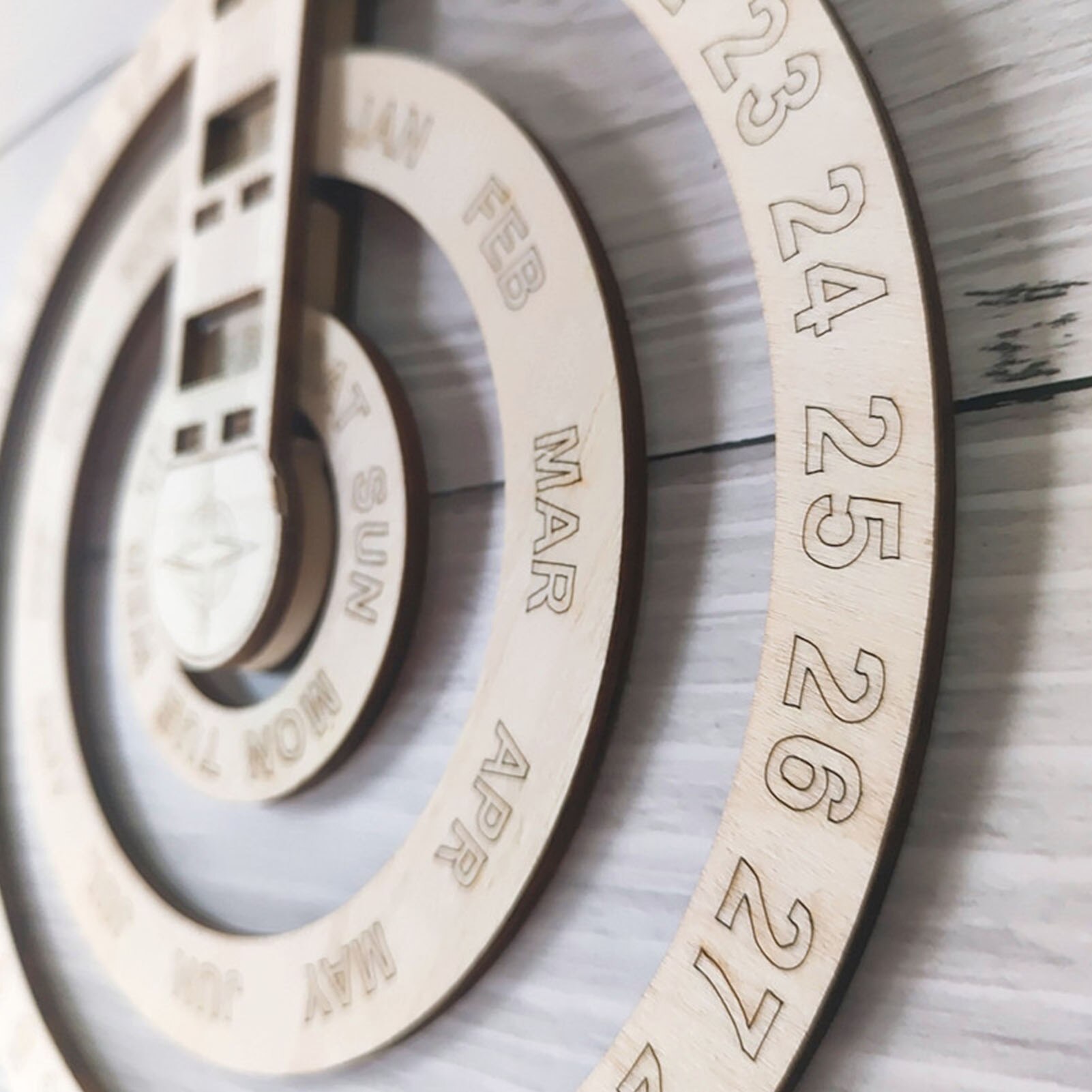Wooden Rotary Calendar Wooden Round Rotating Calendar Wall Decoration Perpetual Calendar