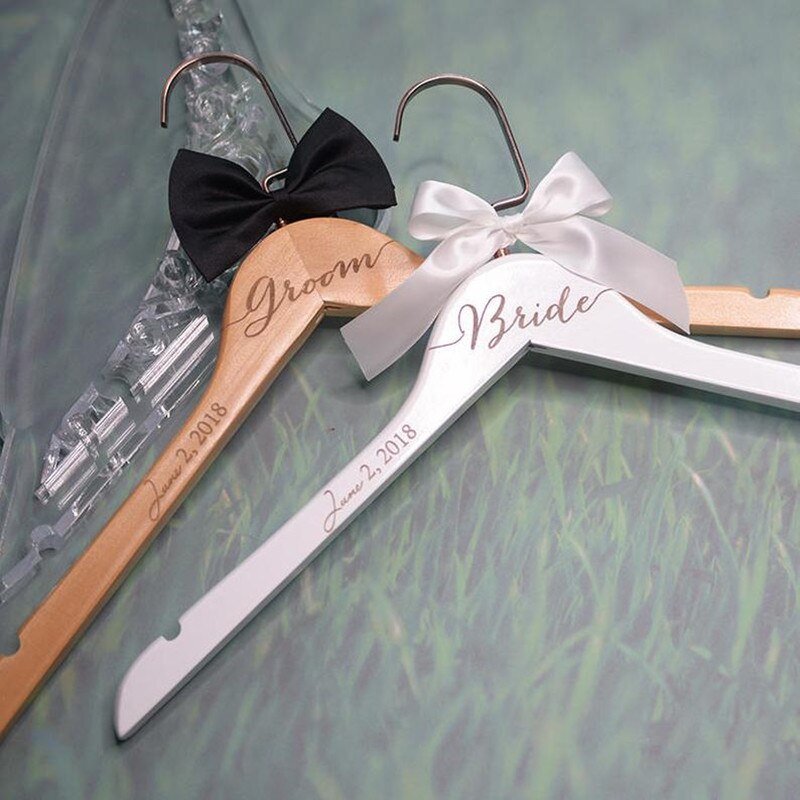 Percha personalizada para vestido de novia y novio, percha de boda con nombre, perchas de madera para boda, de ducha, perchas para abrigos de dama de honor
