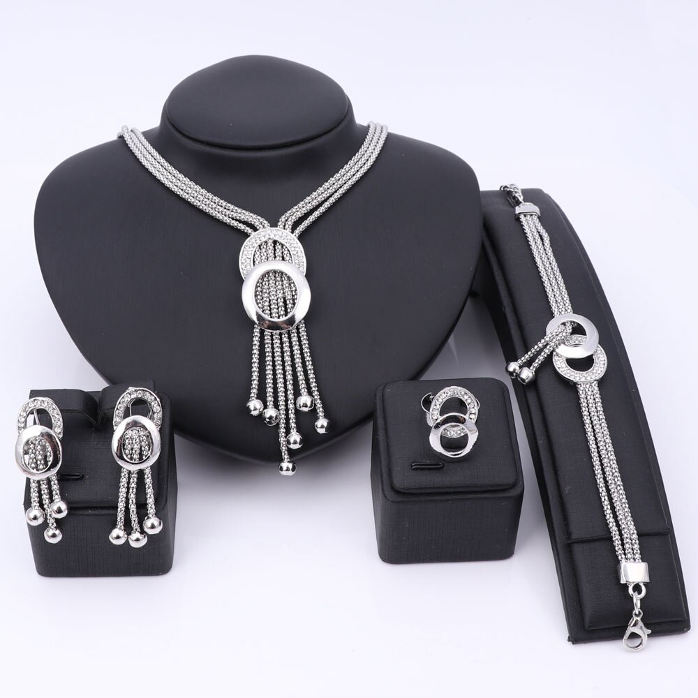 Afrikaanse sieraden sets dames bruiloft gouden kristal kwast ketting bruidsring armband oorbellen accessoires: Zilver