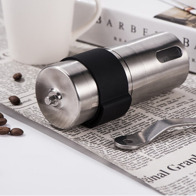 Hand-Cranked Coffee Grinder with Silicone Stainless Steel Grinder